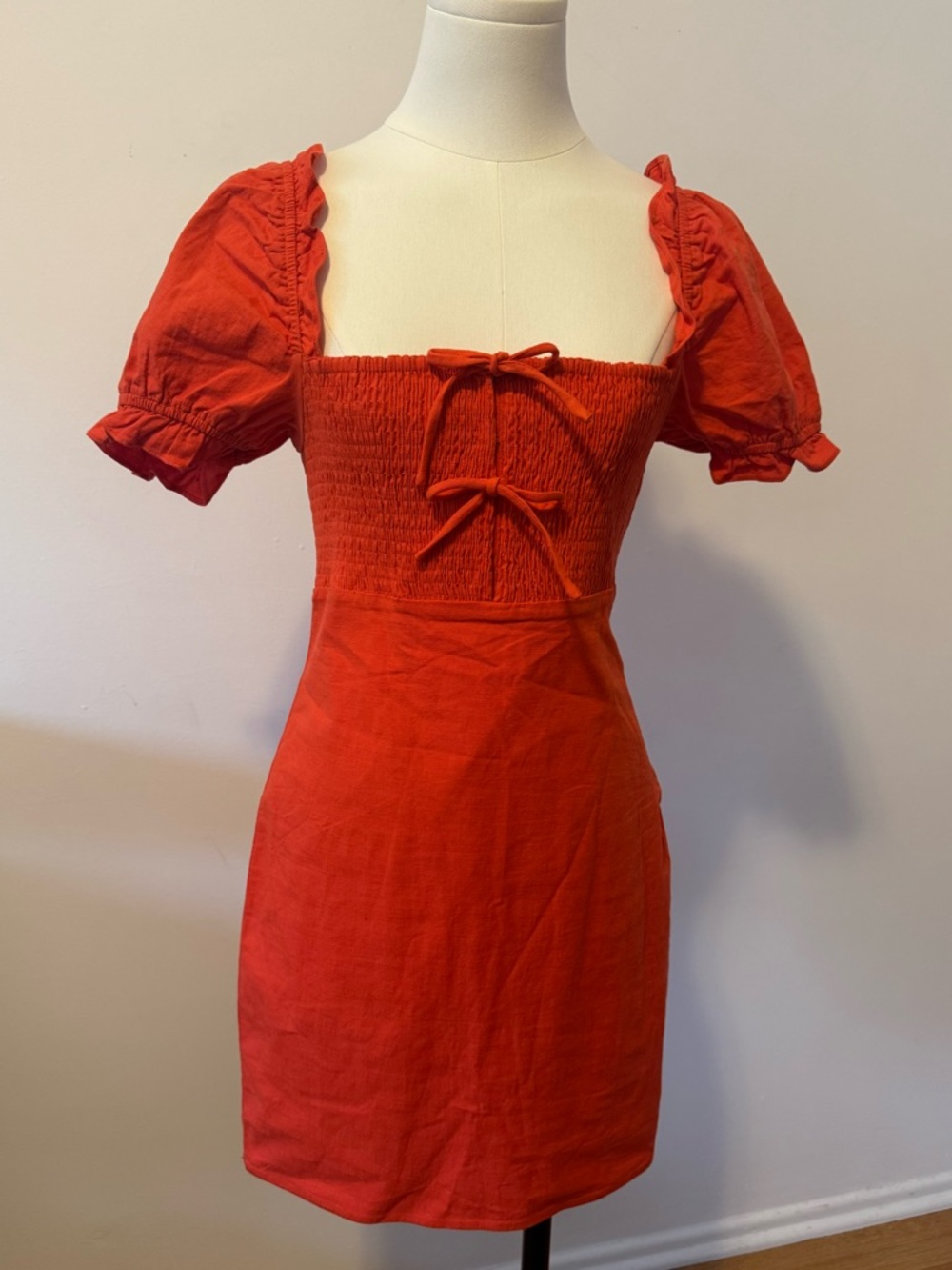 ASTR Red Smocked Puff-Sleeve Mini Dress Medium